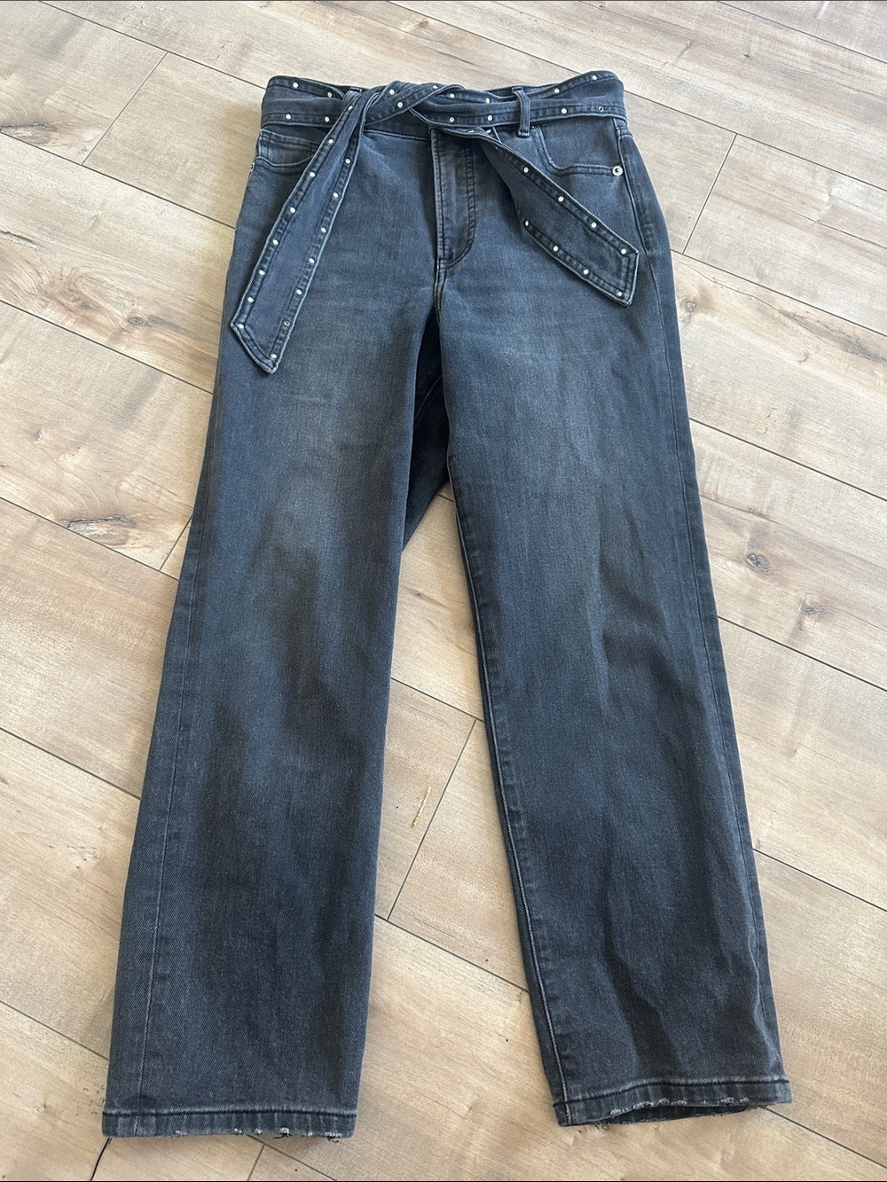 Express Belted Super High Rise Straight Leg Jeans Black Denim Dark Wash Size 2